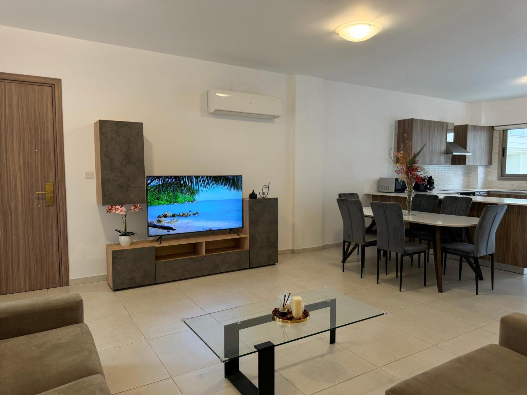 Halcyon Central Apartment Larnaca Zewnętrze zdjęcie
