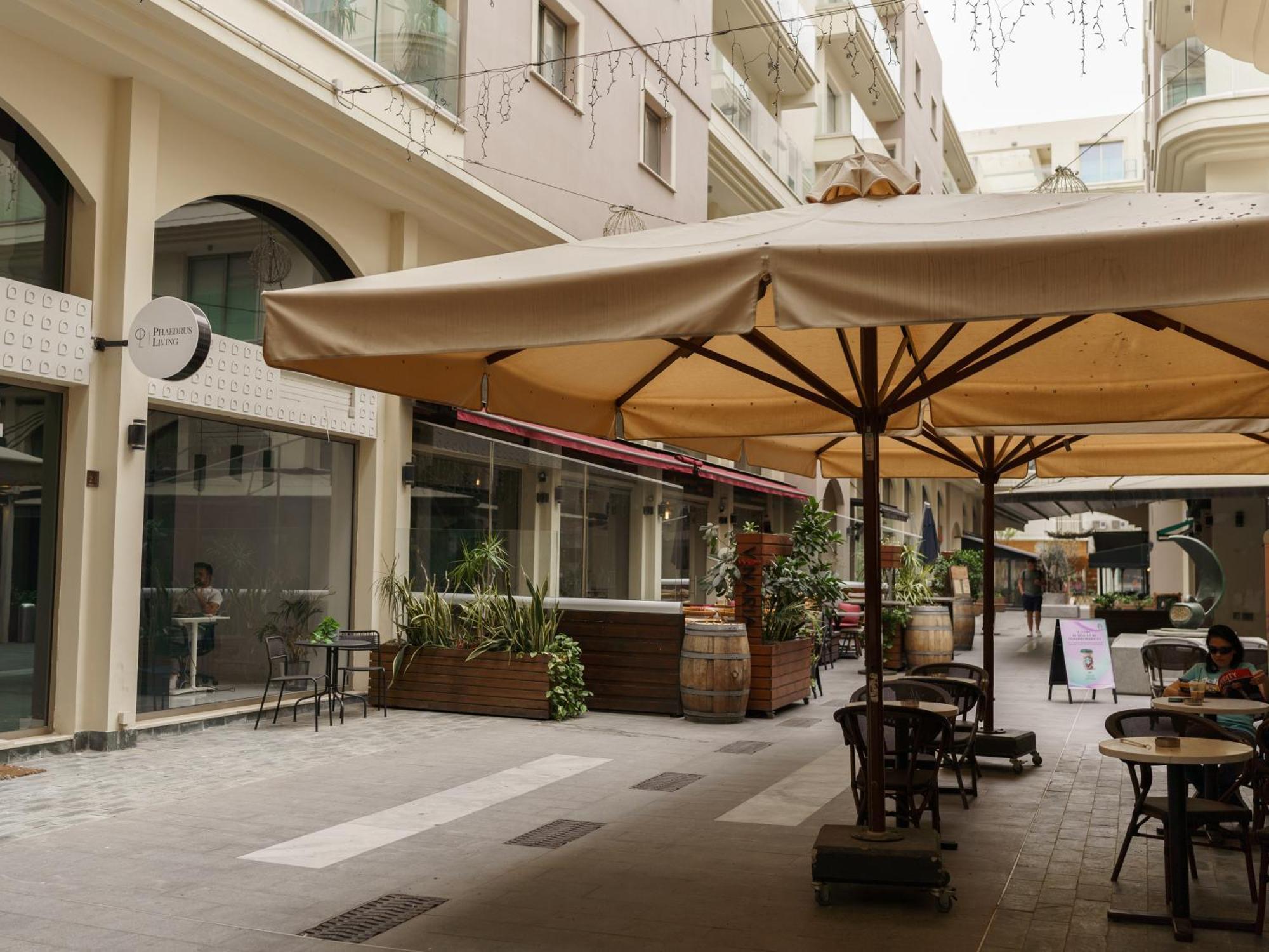 Halcyon Central Apartment Larnaca Zewnętrze zdjęcie
