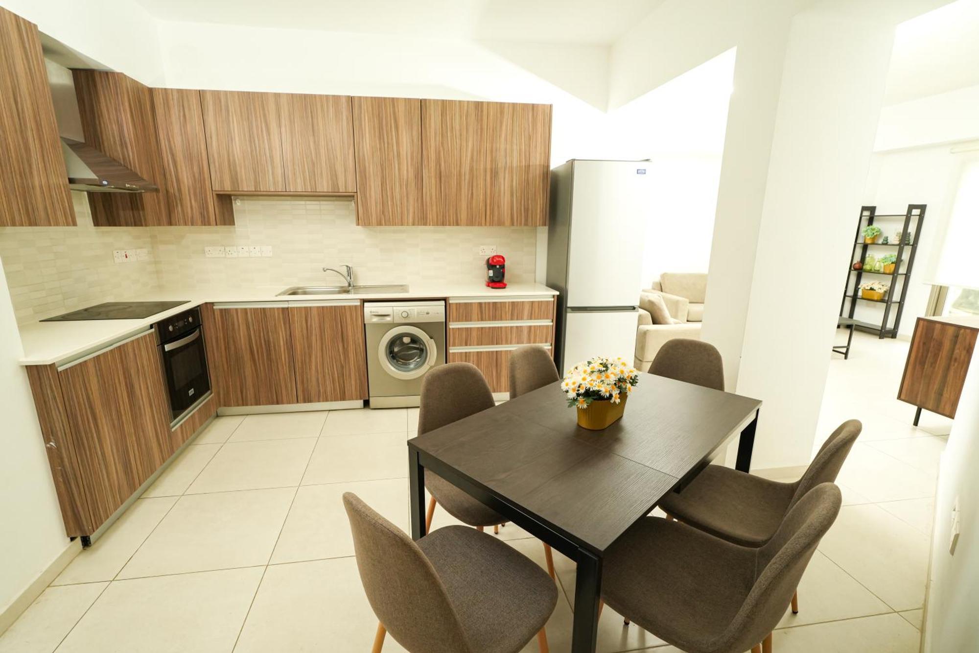 Halcyon Central Apartment Larnaca Zewnętrze zdjęcie